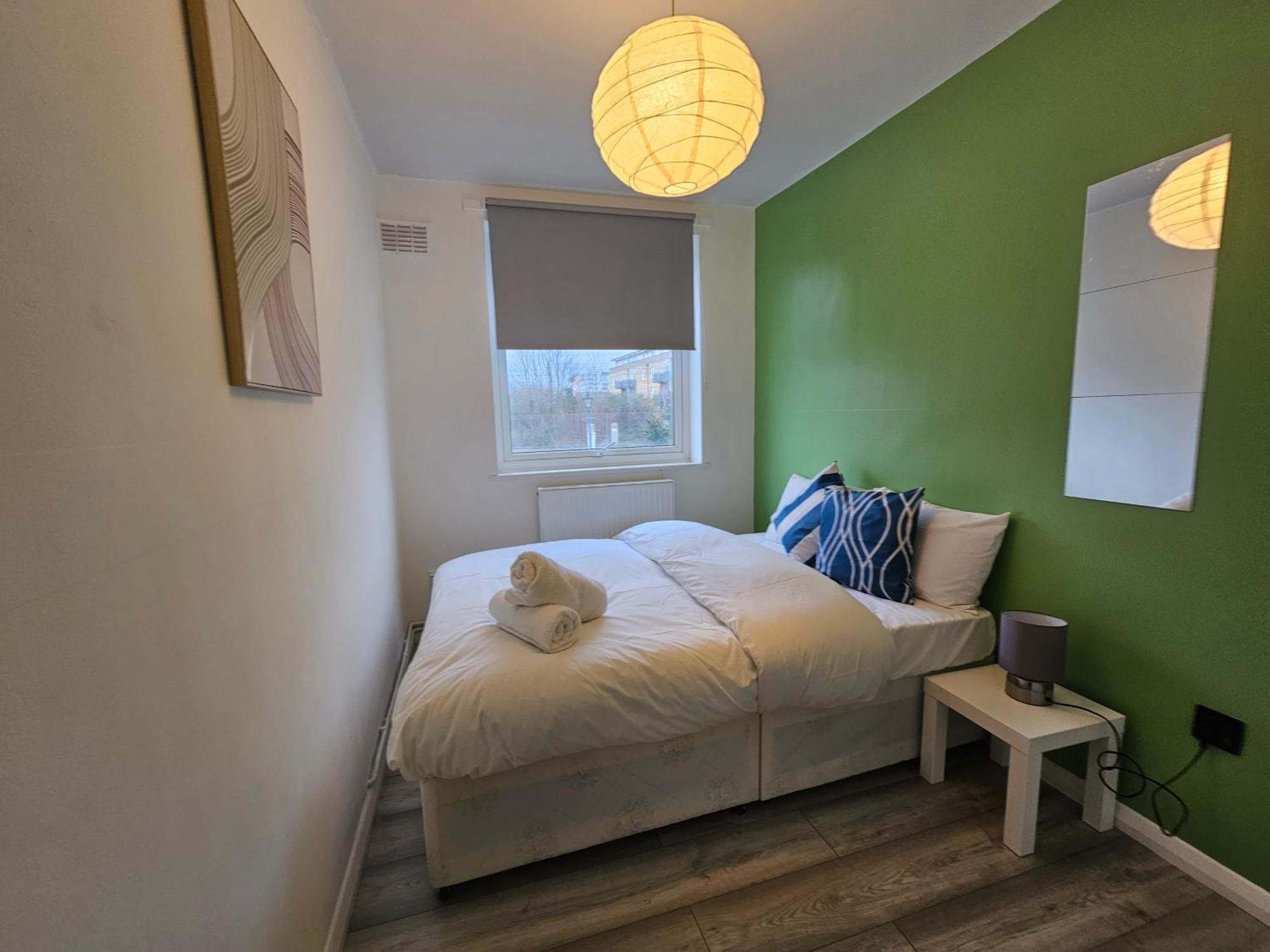 London Mile End Rooms Екстериор снимка