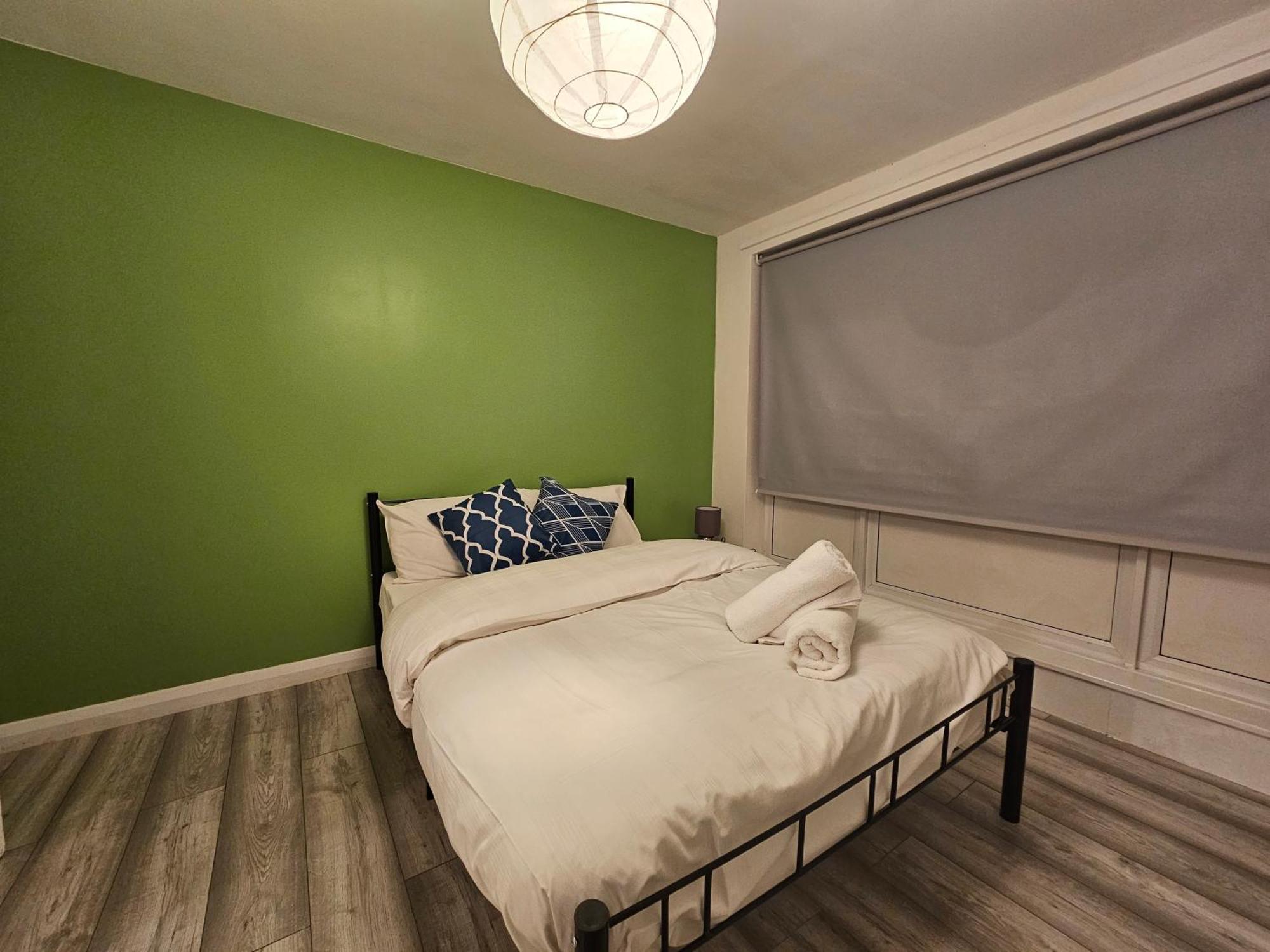 London Mile End Rooms Екстериор снимка