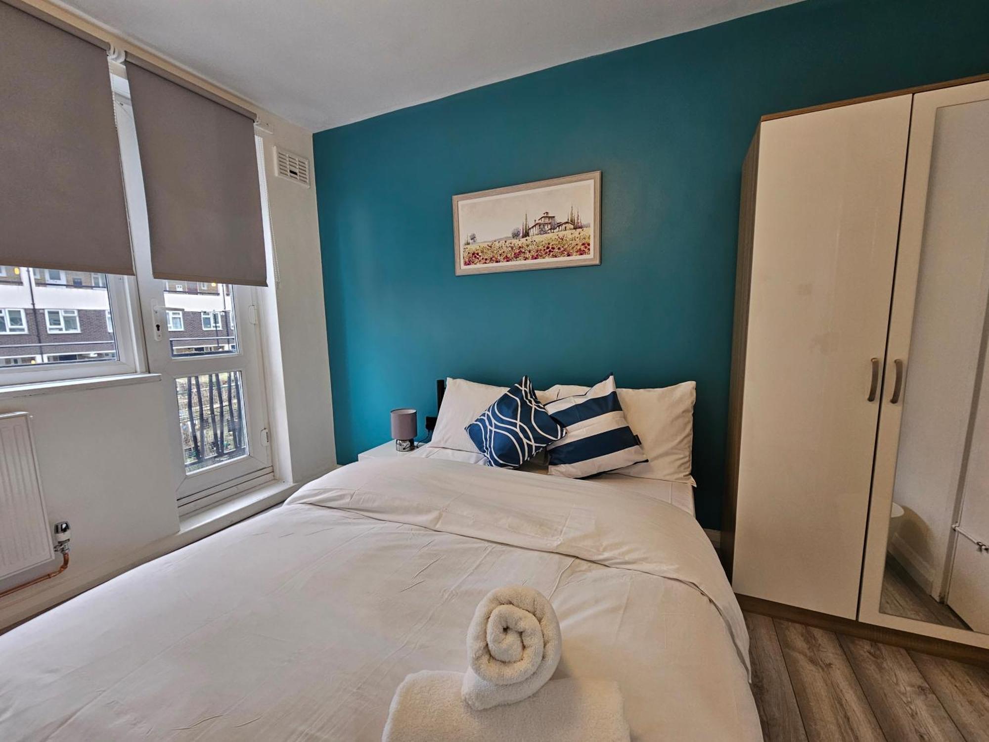 London Mile End Rooms Екстериор снимка